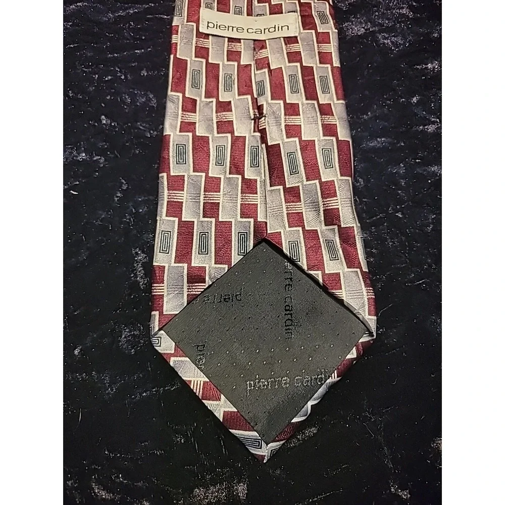 Vintage Pierre Cardin Mens Neck Tie Gray Brown Red Professional Suit